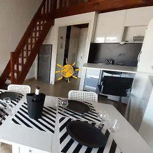 Terrasse Vue Mer, Gorguette à 1 Minute à Pied, Wifi,clim, Parking Clos Privatif Appartement Sanary-sur-Mer